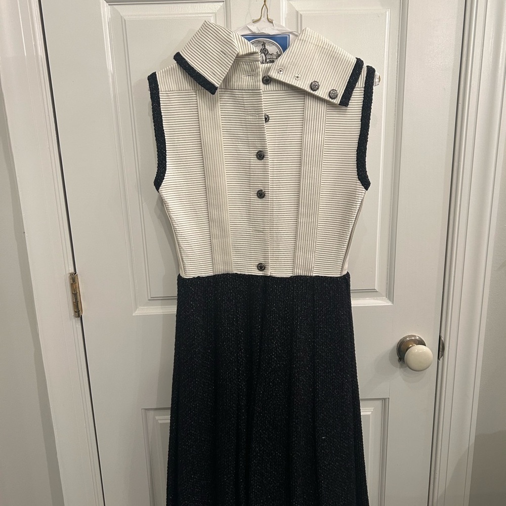 CHANEL black and white sleeveless collared knee length dress. Never worn.